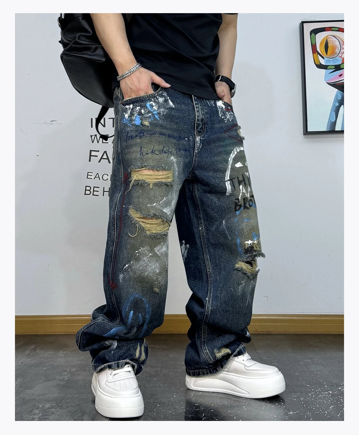 VOIDWEAR VDR_VANISH_05 ☰ graffiti baggy jeans, distressed wash, hand-drawn glyph motifs, loose straight-leg streetwear denim