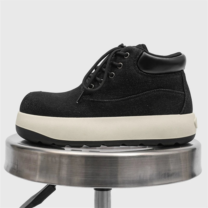 “VOIDWEAR VDR_VANISH_07 canvas high-top – red accent”

“VDR_VANISH_07 signal glyph lit at dusk urban street”