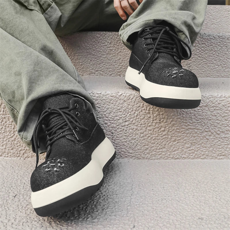 “VOIDWEAR VDR_VANISH_07 canvas high-top – red accent”

“VDR_VANISH_07 signal glyph lit at dusk urban street”