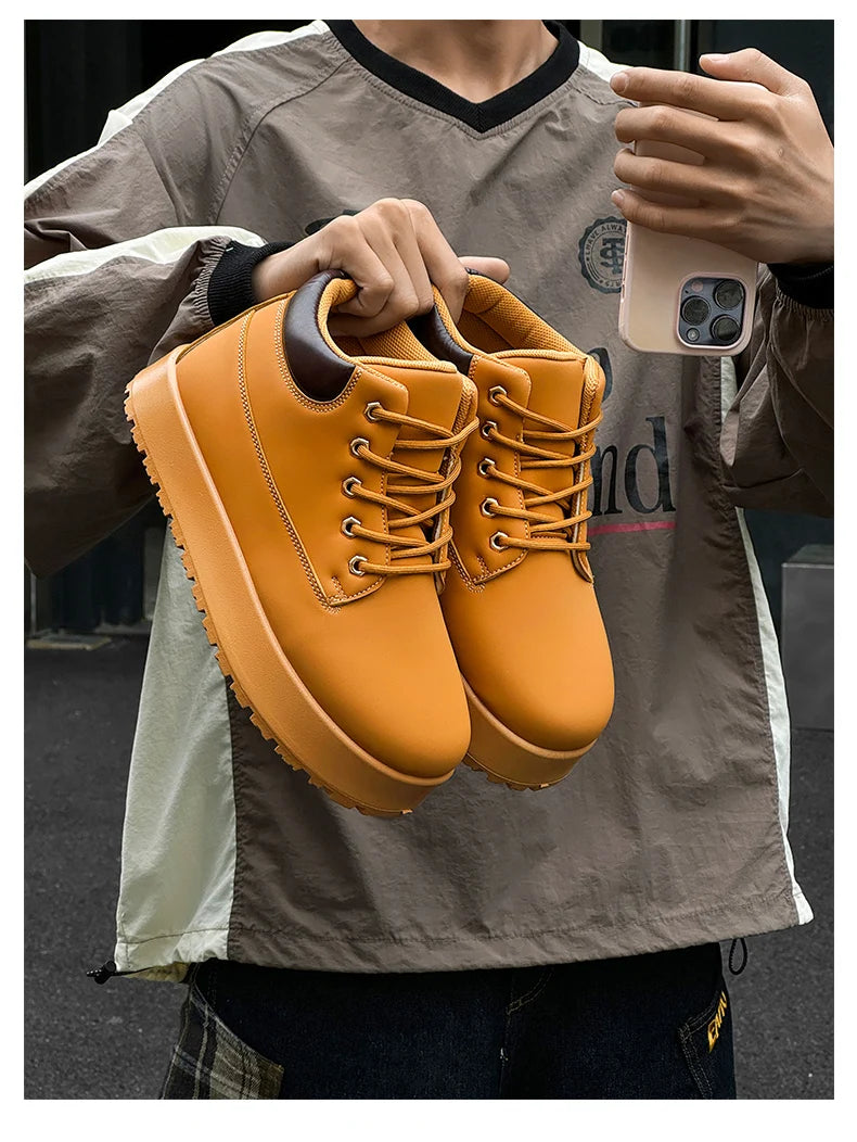 VOIDWEAR VDR_VANISH_W01 short winter boot — side view — synthetic upper”

“VDR_VANISH_W01 hidden glyph reveal at dusk on wet pavement”