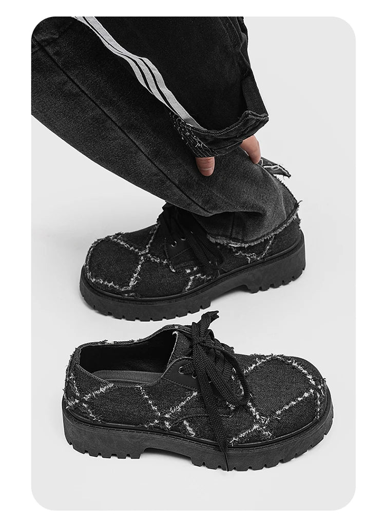 VOIDWEAR SIGNAL_CANVAS_09 ☰ men’s breathable split leather casual shoes in black, slip-on lace hybrid with rubber sole, minimalist ritual-inspired design.
