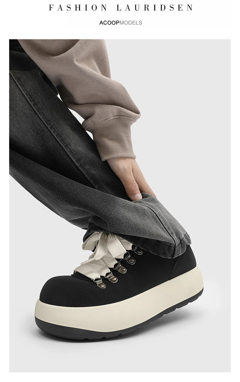 Interior mesh lining and EVA cushioning in VDR_VANISH_05