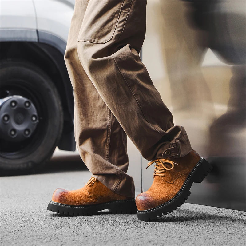 Men’s VOIDWEAR VDR_SIGNAL_03 derby shoes in black leather with thick rubber sole, slip-on design, and ritual-inspired streetwear aesthetic