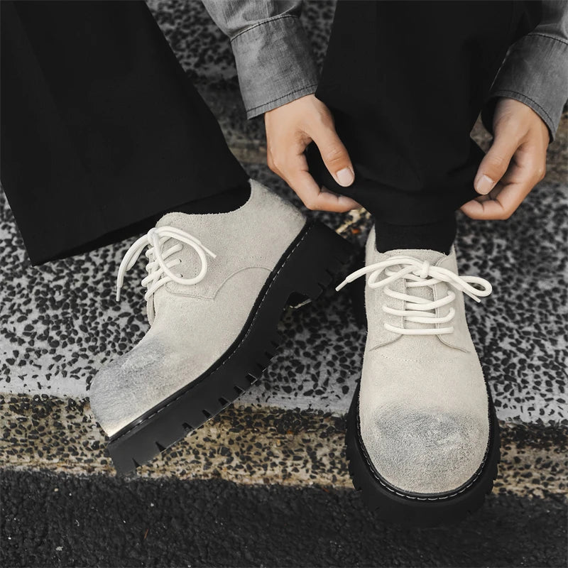 Men’s VOIDWEAR VDR_SIGNAL_03 derby shoes in black leather with thick rubber sole, slip-on design, and ritual-inspired streetwear aesthetic