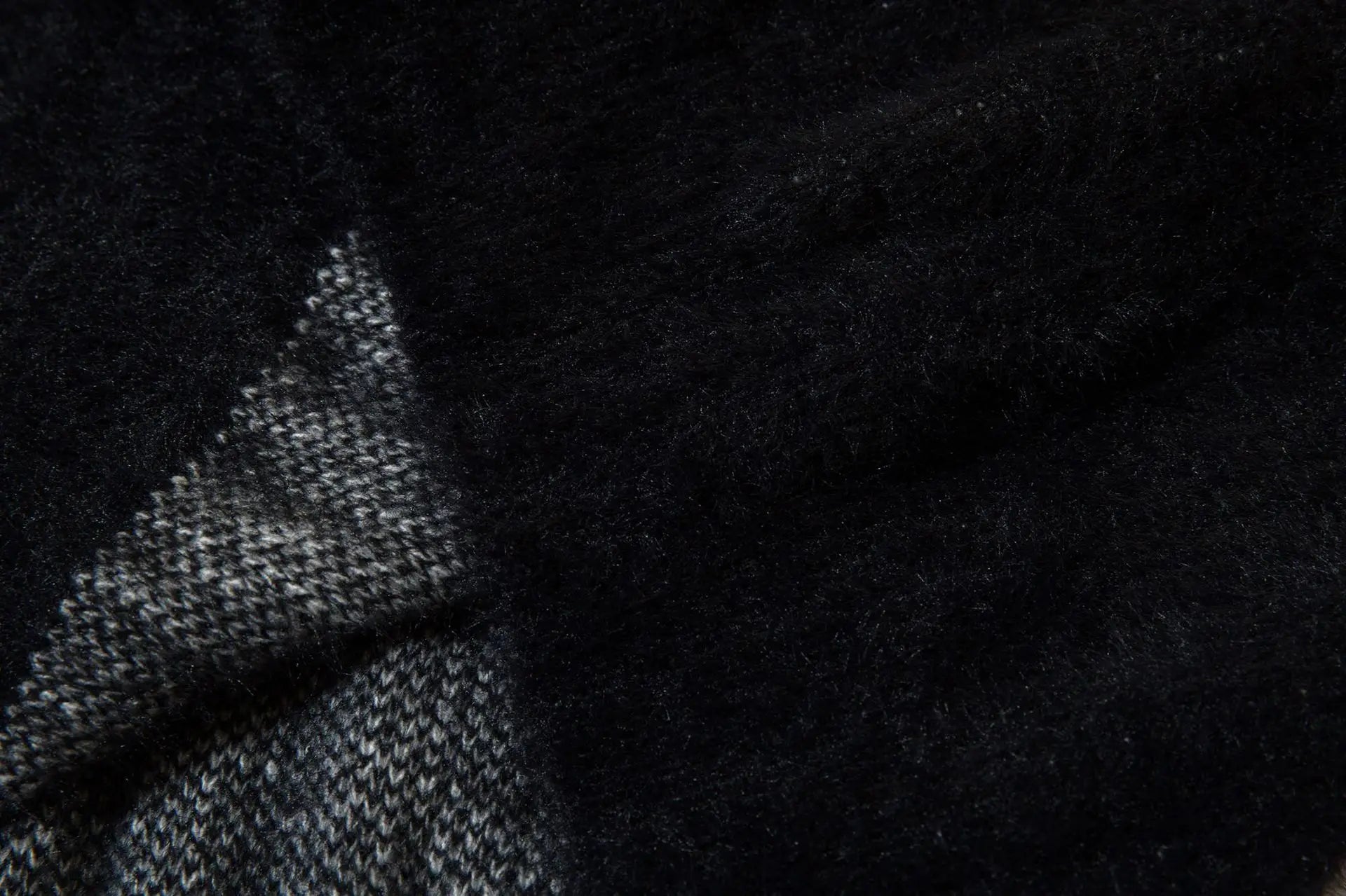 VDR_JACQUARD_02 ☰ SWEATERS